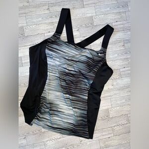 Nike swim tank